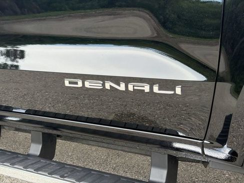 Used 2025 GMC Canyon Denali AWD/4WD image 45