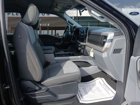 New 2026 Ford F250 XLT w/ FX4 Off-Road Package image 15