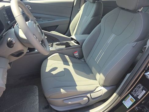 New 2026 Hyundai Elantra Sport FWD image 22