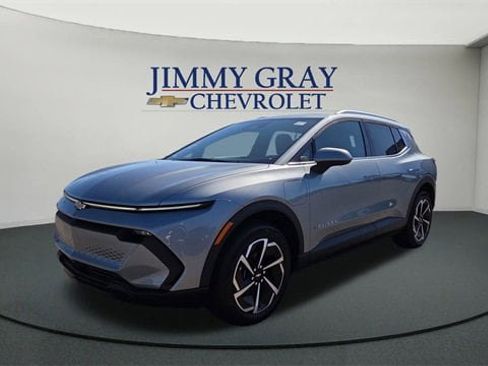 New 2026 Chevrolet Equinox EV LT image 7