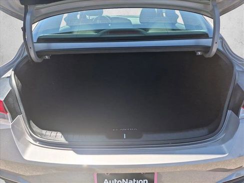 Used 2023 Hyundai Elantra SEL w/ Convenience Package FWD image 6