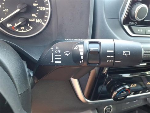 Used 2023 Nissan Rogue SV image 25