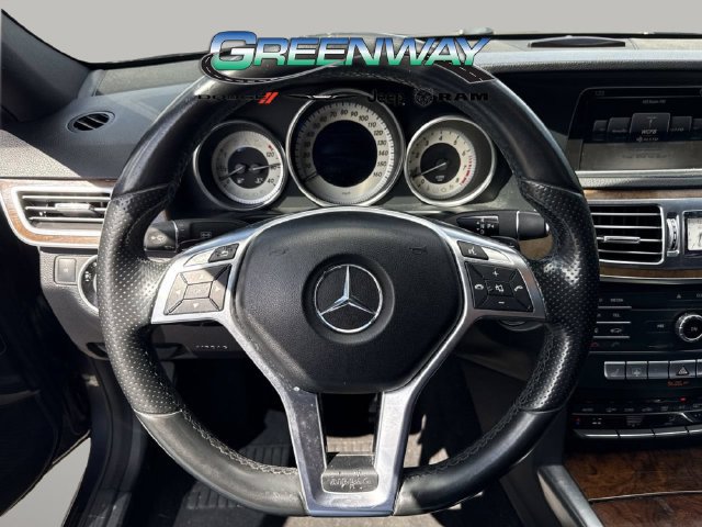 Used 2016 Mercedes-Benz E 350 4MATIC Sedan image 25