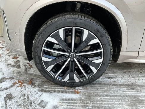 New 2026 Volvo XC90 B5 Plus w/ Protection Package image 35