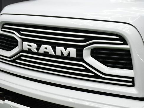 Used 2018 RAM 3500 Big Horn w/ Sport Appearance Group AWD/4WD image 2