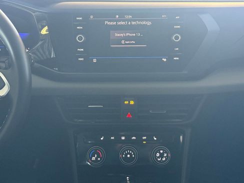 Certified 2023 Volkswagen Taos SE image 24