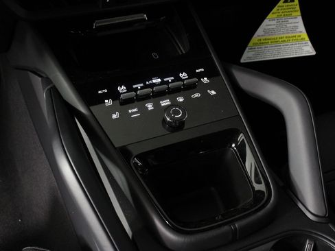 New 2026 Porsche Cayenne GTS image 14