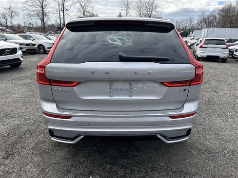 New 2025 Volvo XC60 B5 Core w/ Protection Package Premier image 2