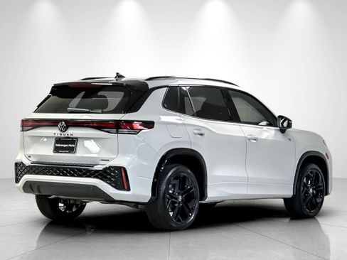 New 2026 Volkswagen Tiguan SE R-Line AWD/4WD image 5