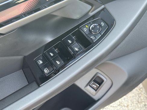 Used 2026 BMW 540i xDrive AWD/4WD image 17