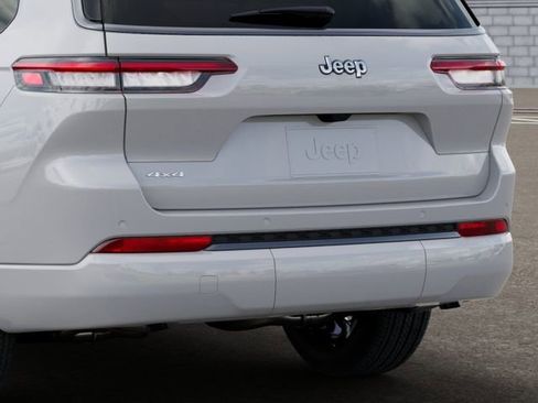 New 2026 Jeep Grand Cherokee L Limited image 13