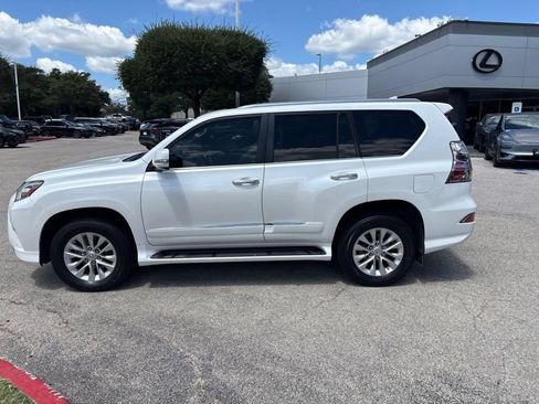 Used 2016 Lexus GX 460 w/ Premium Package AWD/4WD image 2