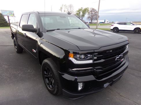 Used 2017 Chevrolet Silverado 1500 LTZ Z71 w/ LTZ Plus Package image 7