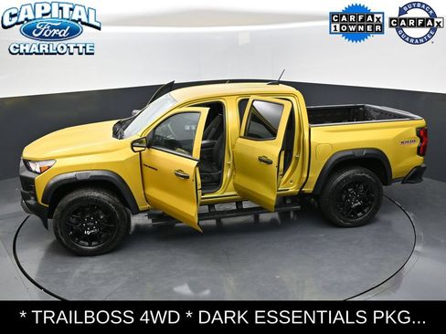 Used 2024 Chevrolet Colorado Trail Boss w/ LPO, Dark Essentials Package AWD/4WD image 34