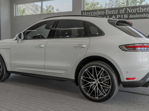 Used 2023 Porsche Macan AWD/4WD image 13