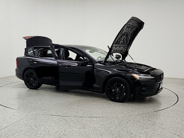 Certified 2024 Volvo S60 B5 Plus w/ Climate Package AWD/4WD image 10