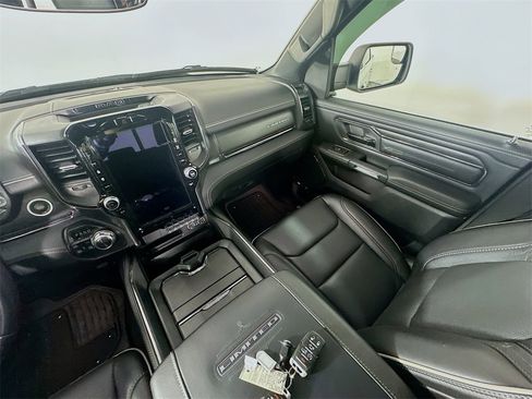 Used 2022 RAM 1500 Limited image 11