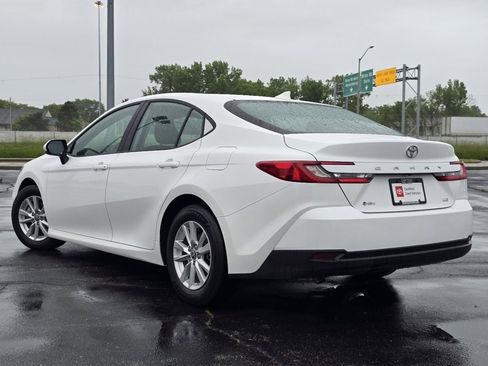 Certified 2025 Toyota Camry LE FWD image 13
