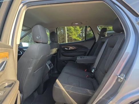 Used 2018 GMC Terrain SLE FWD image 36