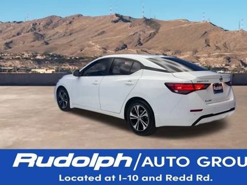 Used 2022 Nissan Sentra SV image 3