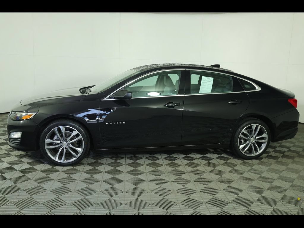 Used 2025 Chevrolet Malibu LT FWD image 4