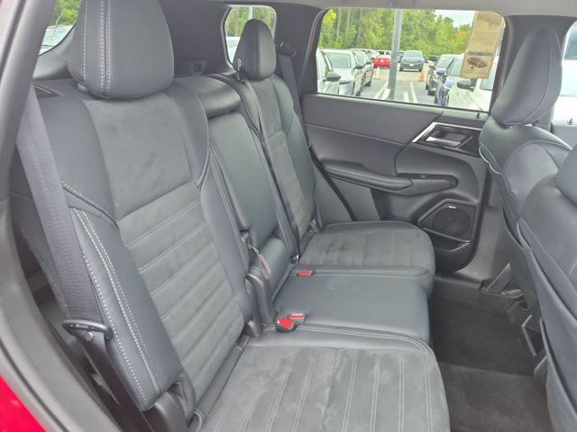 Used 2025 Mitsubishi Outlander SE AWD/4WD image 28
