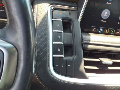 Used 2021 Chevrolet Suburban Premier image 16