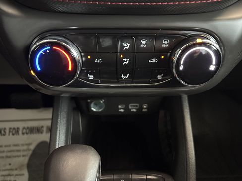 Used 2022 Chevrolet TrailBlazer RS image 18