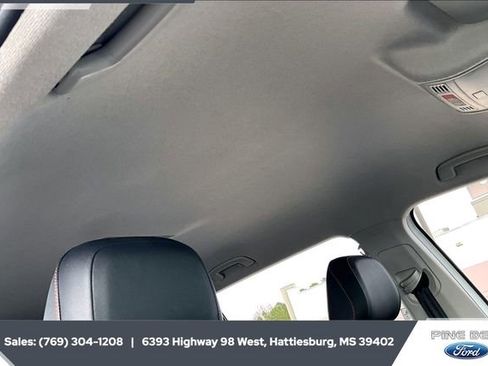 Used 2024 Volkswagen Tiguan Wolfsburg Edition image 16