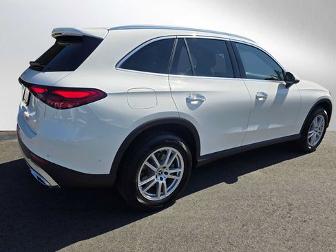 Used 2026 Mercedes-Benz GLC 300 image 3