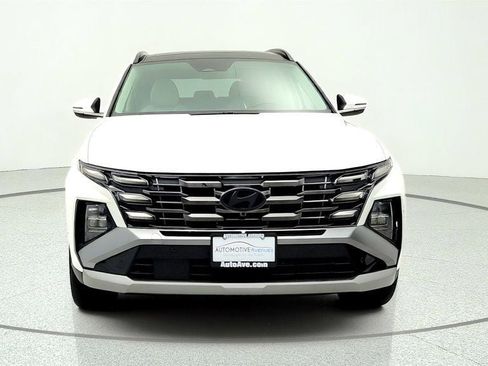 Used 2025 Hyundai Tucson Limited AWD/4WD image 2