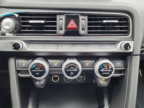 Used 2023 Genesis G70 3.3T image 20