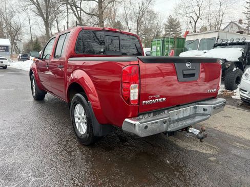 Used 2016 Nissan Frontier SV w/ SV Value Truck Package image 6