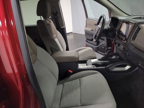 Used 2024 Nissan Frontier SV w/ SV Convenience Package AWD/4WD image 21