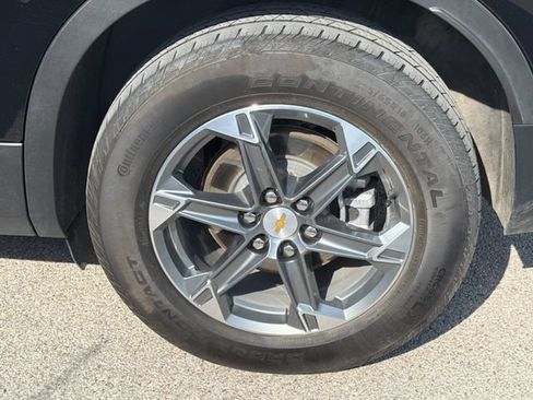 Used 2025 Chevrolet Blazer LT AWD/4WD image 40