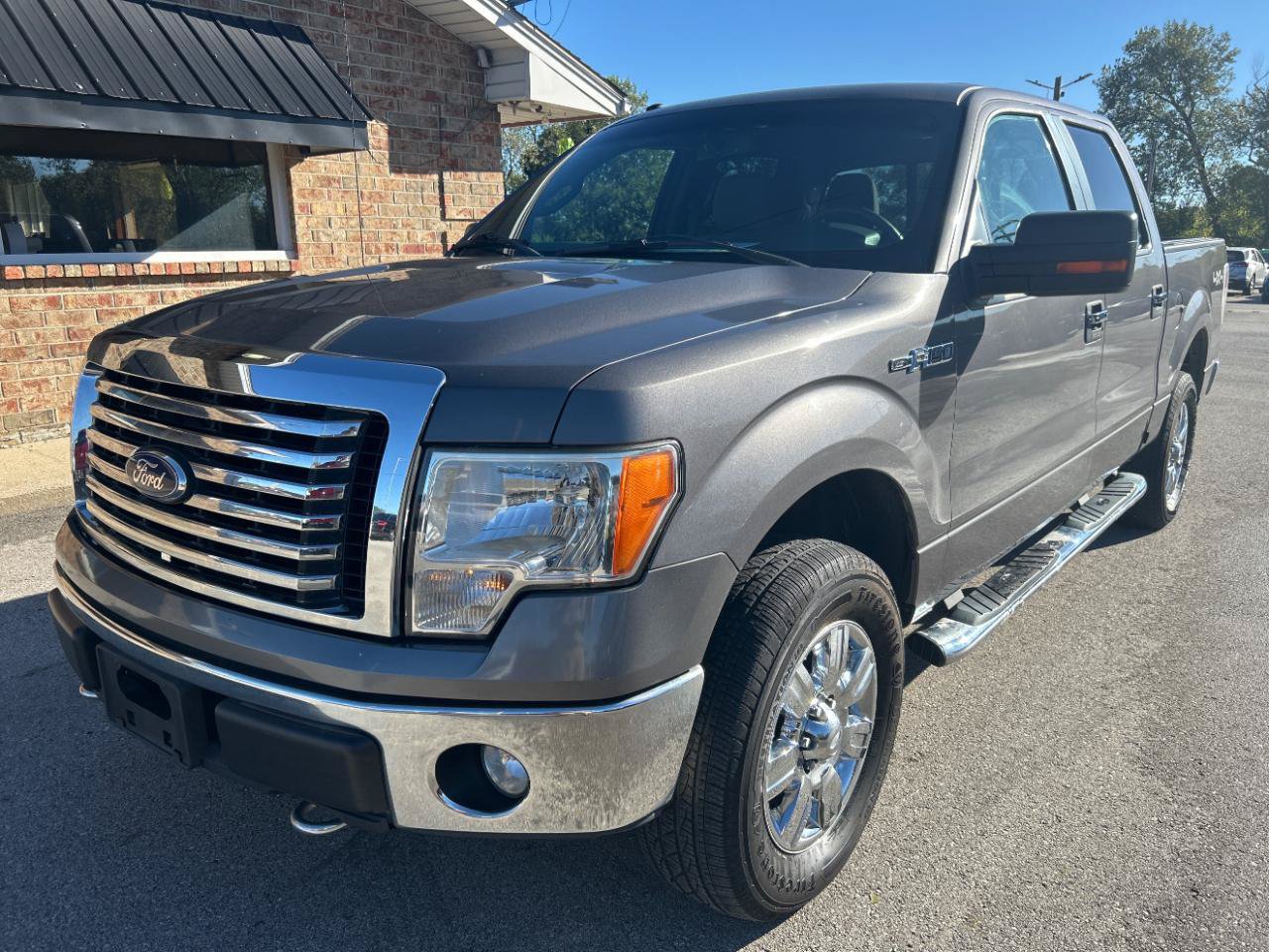 Used 2011 Ford F150 XLT w/ XLT Chrome Pkg AWD/4WD image 1