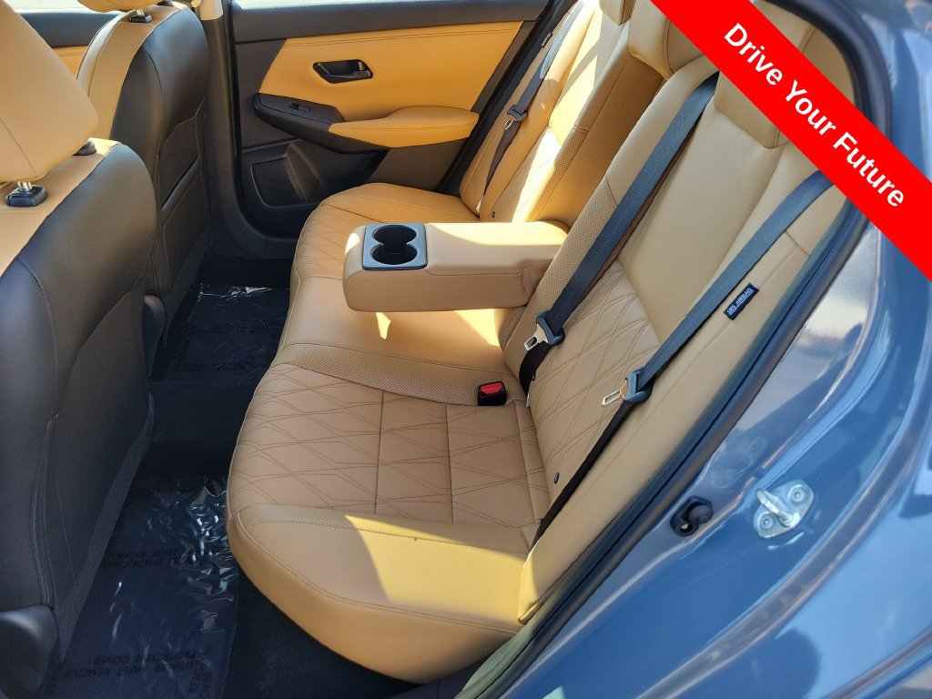 Used 2025 Nissan Sentra SV w/ SV Premium Package FWD image 28