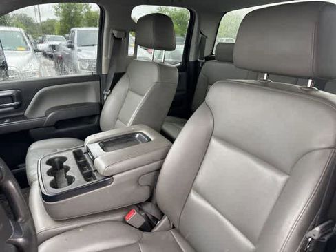 Used 2019 Chevrolet Silverado 2500 W/T w/ WT Convenience Package AWD/4WD image 4