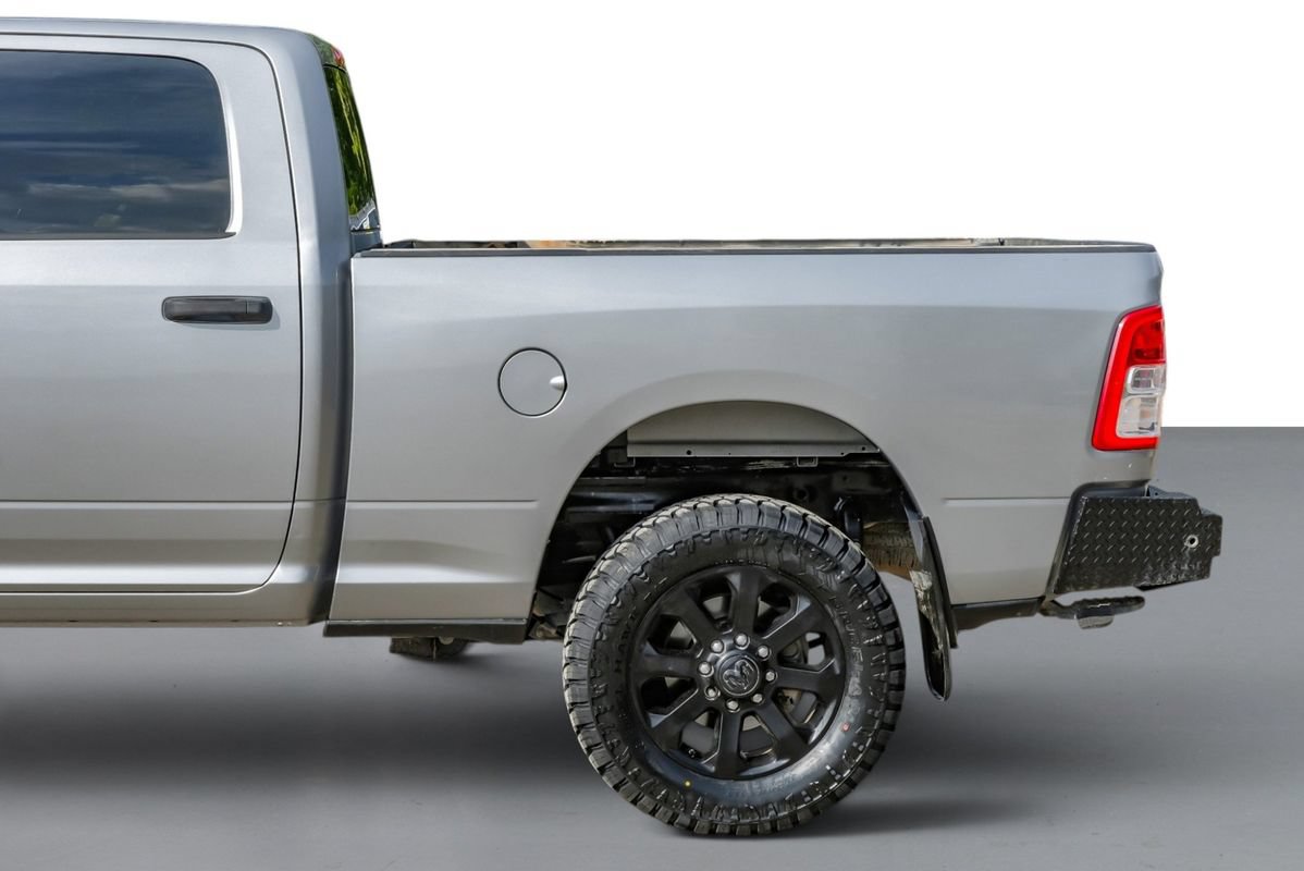 Used 2023 RAM 2500 Big Horn w/ Level 1 Equipment Group AWD/4WD image 11