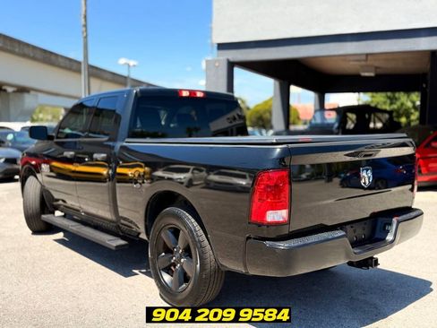 Used 2018 RAM 1500 Express w/ Black Ram 1500 Express Group AWD/4WD image 4
