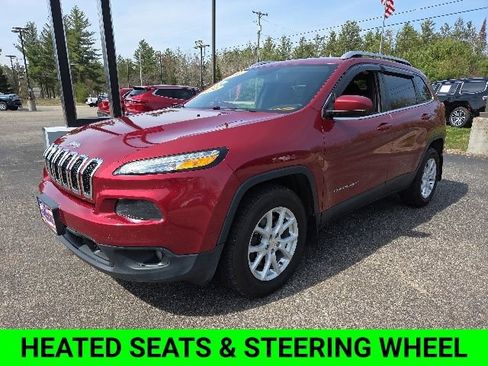 Used 2016 Jeep Cherokee Latitude w/ Cold Weather Group AWD/4WD image 4