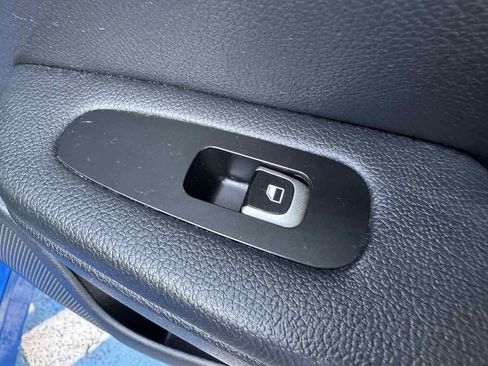 Used 2018 Kia Stinger GT image 38