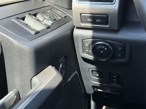 Used 2022 Ford F250 Platinum w/ FX4 Off-Road Package image 14