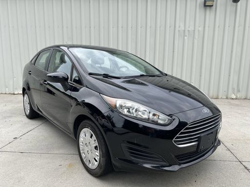 Used 2016 Ford Fiesta S image 1