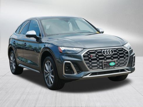 Used 2022 Audi SQ5 Prestige w/ Prestige Package image 3