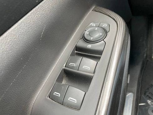 Used 2018 GMC Acadia SLT AWD/4WD image 24