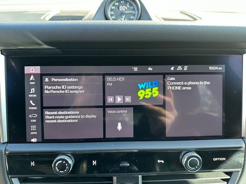 Certified 2023 Porsche Macan GTS image 31