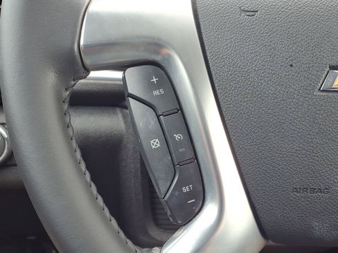 Used 2017 Chevrolet Traverse LT FWD image 31