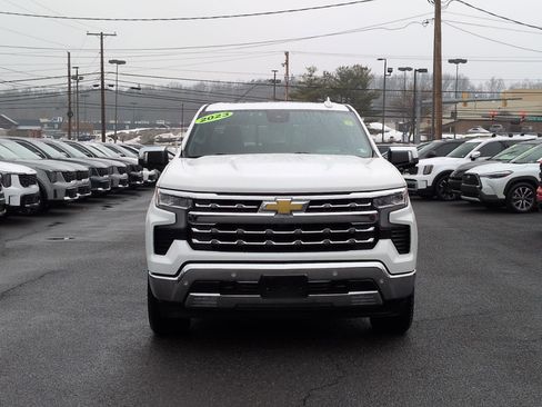 Used 2023 Chevrolet Silverado 1500 LTZ w/ LTZ Premium Package image 2