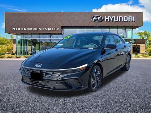 Certified 2025 Hyundai Elantra Sport FWD image 7